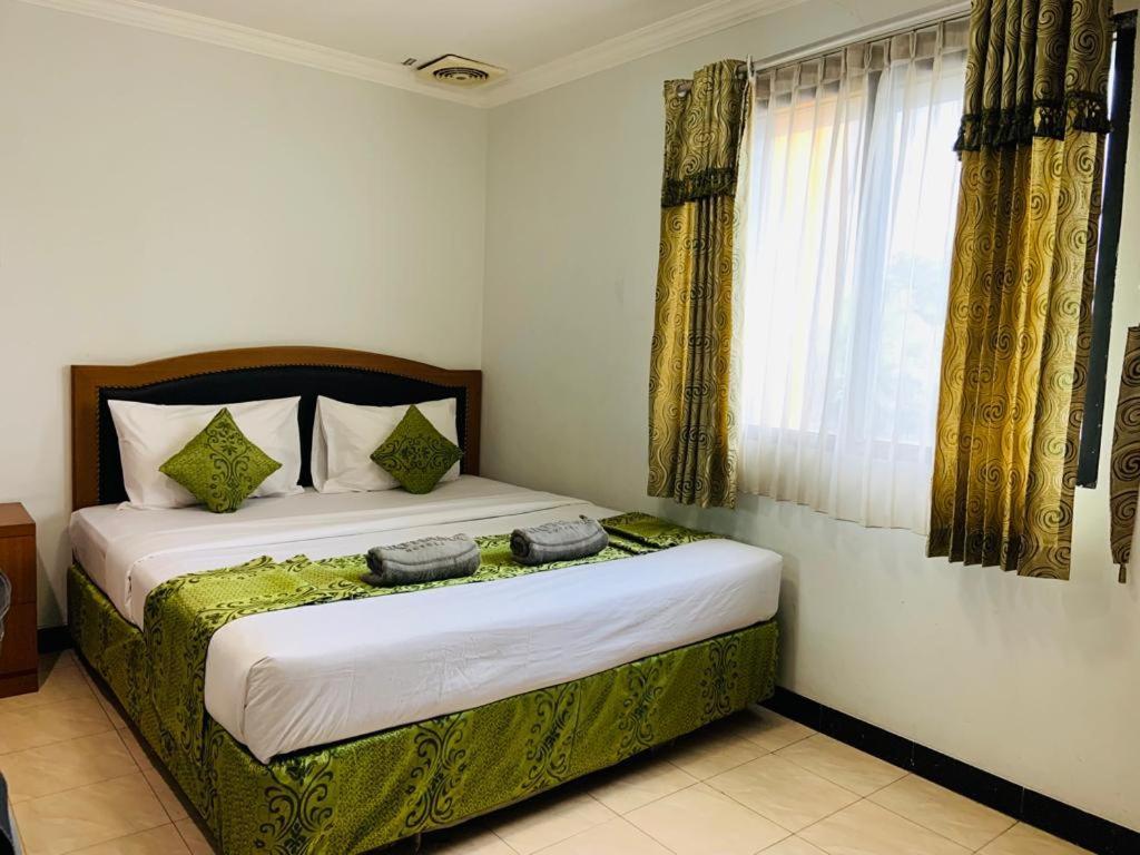 Karsa Utama Hotel Jakarta Luaran gambar