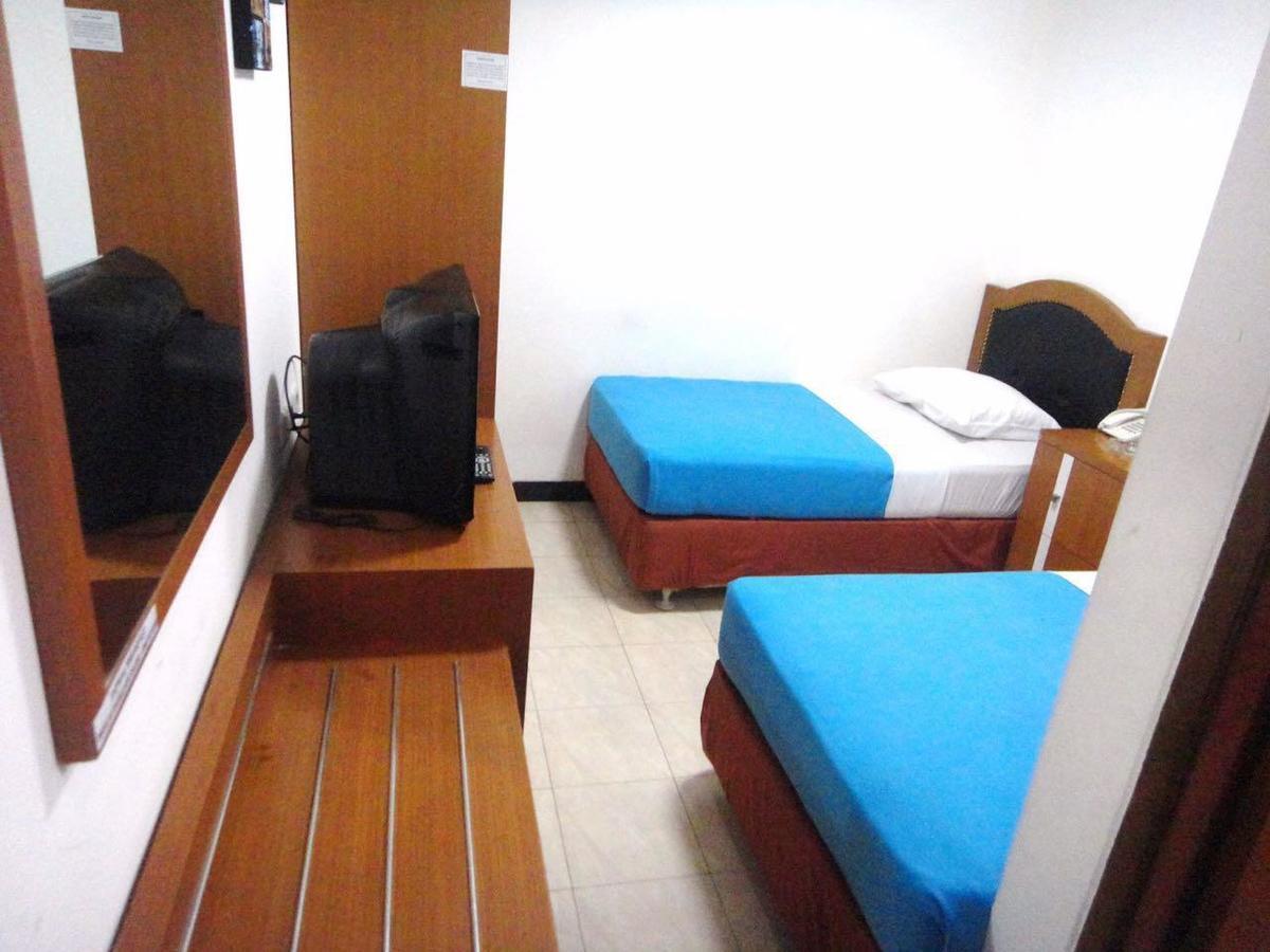 Karsa Utama Hotel Jakarta Luaran gambar
