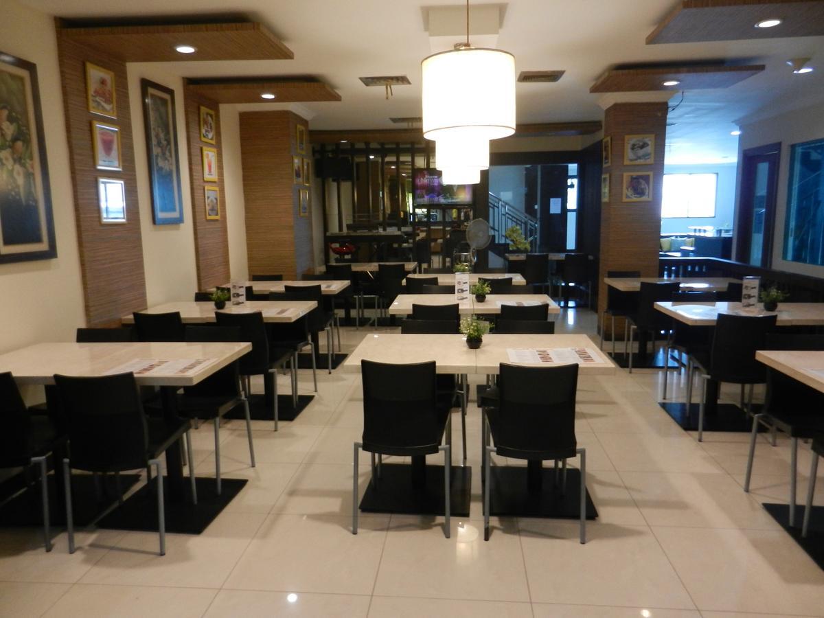 Karsa Utama Hotel Jakarta Luaran gambar